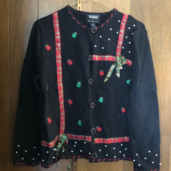 Christmas Cardigan - Picture 1 of 8